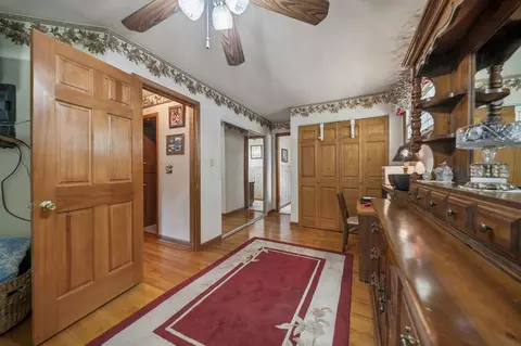 Entry Way - 400 Maple Dr, Columbus, OH 43228 photo 1 of 4