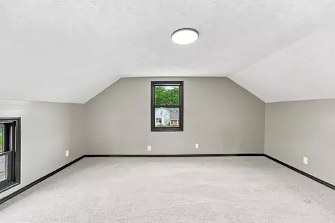 Bedroom - 213 Town St, Circleville, OH 43113 photo 3 of 6