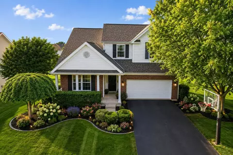 512 Apple Valley Cir, Delaware, OH 43015