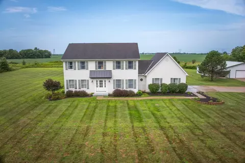 17789 London Rd, Williamsport, OH 43164