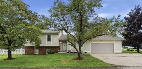 115 Orchard Dr, Gahanna, OH 43230