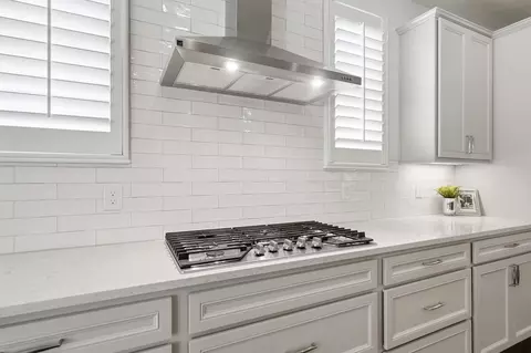Kitchen - 4503 Ruppert Trl, Powell, OH 43065 photo 7 of 7