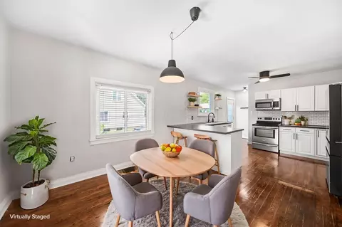 Dining - 415 E Central Ave, Delaware, OH 43015 photo 1 of 1