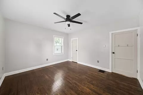 Bedroom - 415 E Central Ave, Delaware, OH 43015 photo 5 of 8