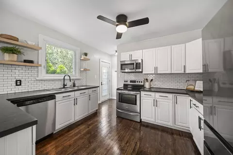 Kitchen - 415 E Central Ave, Delaware, OH 43015 photo 5 of 5