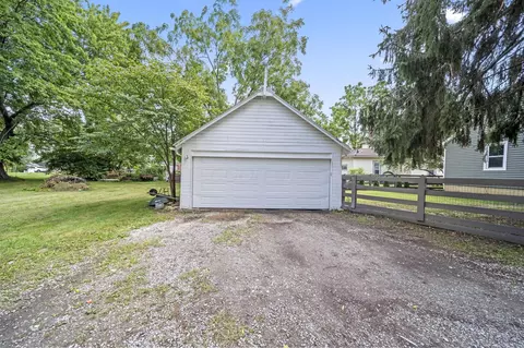 Exterior - 415 E Central Ave, Delaware, OH 43015 photo 13 of 23