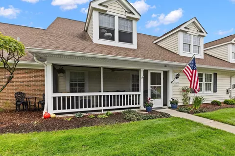 6678 Henschen Cir, Westerville, OH 43082