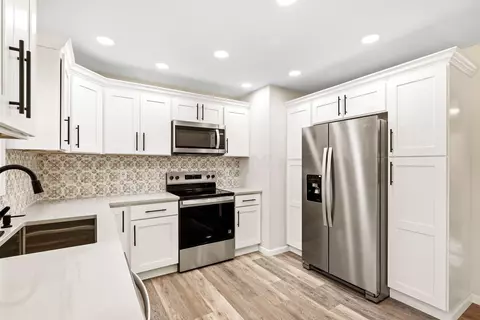 Kitchen - 2687 Capaldi Dr, Marion, OH 43302 photo 3 of 6