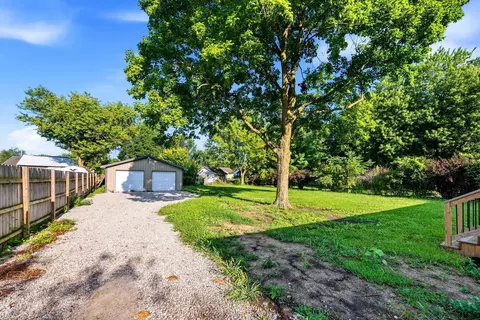 Exterior - 2687 Capaldi Dr, Marion, OH 43302 photo 2 of 9