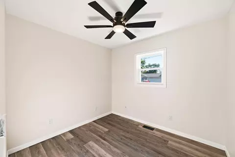 Bedroom - 2687 Capaldi Dr, Marion, OH 43302 photo 5 of 18