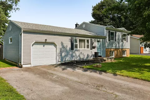 866 Hunt Valley Dr, Reynoldsburg, OH 43068