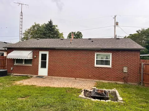 Exterior - 1223 Albemarle Rd, Springfield, OH 45504 photo 9 of 10