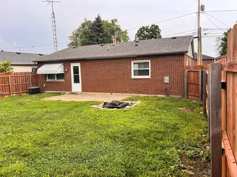 Exterior - 1223 Albemarle Rd, Springfield, OH 45504 photo 10 of 10
