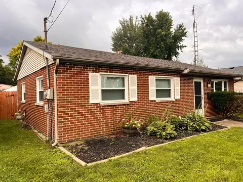 Exterior - 1223 Albemarle Rd, Springfield, OH 45504 photo 2 of 10