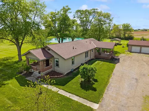 1451 Holland Rd, Marion, OH 43302