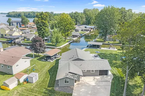 9024 Walnut St, Huntsville, OH 43324