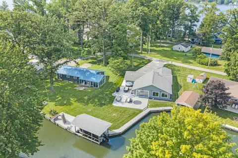 9024 Walnut St, Huntsville, OH 43324