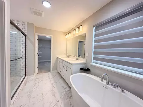Bath - 1601 Cromwill Loop, Delaware, OH 43015 photo 1 of 10