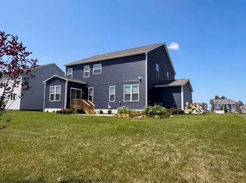 Exterior - 1601 Cromwill Loop, Delaware, OH 43015 photo 5 of 5