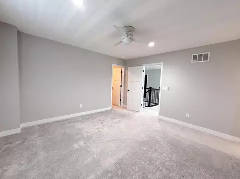 Bedroom - 1601 Cromwill Loop, Delaware, OH 43015 photo 8 of 9