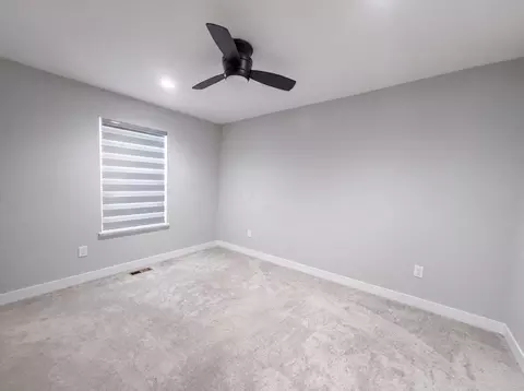 Bedroom - 1601 Cromwill Loop, Delaware, OH 43015 photo 2 of 9