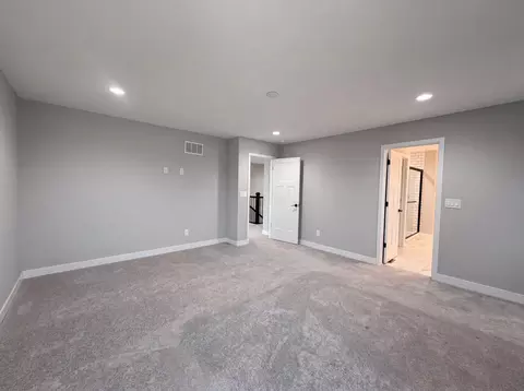 Bedroom - 1601 Cromwill Loop, Delaware, OH 43015 photo 1 of 9