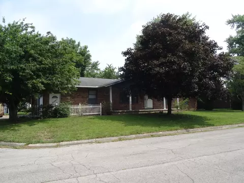 8 Willis Ct, Washington Court House, OH 43160