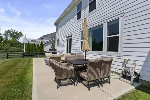Exterior - 8499 Paddock Trl, Blacklick, OH 43004 photo 6 of 7