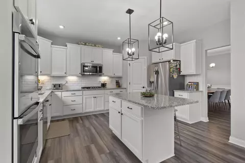 Kitchen - 8499 Paddock Trl, Blacklick, OH 43004 photo 2 of 5