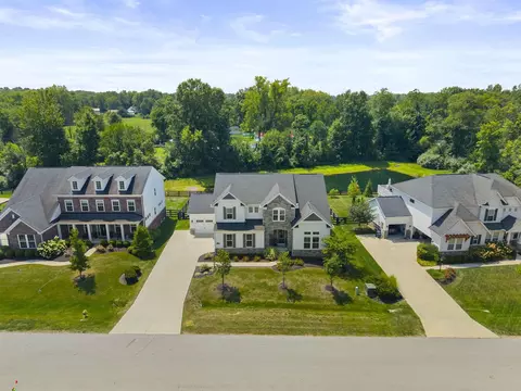 View/Area - 8499 Paddock Trl, Blacklick, OH 43004 photo 3 of 10