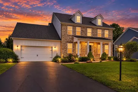 2261 Woodstock Ave, Lewis Center, OH 43035