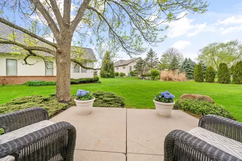 920 Linworth Village Dr, Columbus, OH 43235