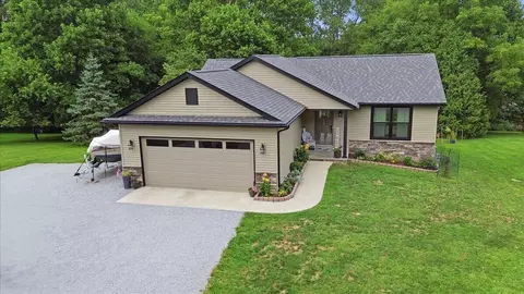 Exterior - 148 Jonathon Dr, Howard, OH 43028 photo 5 of 6