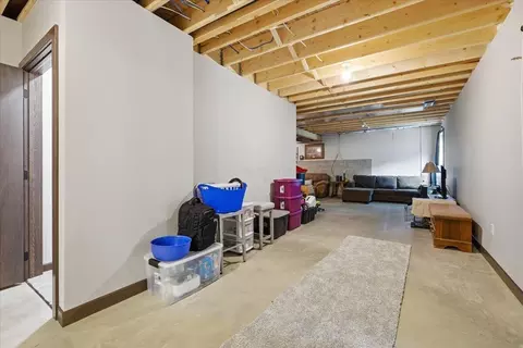 Entry Way - 148 Jonathon Dr, Howard, OH 43028 photo 5 of 5