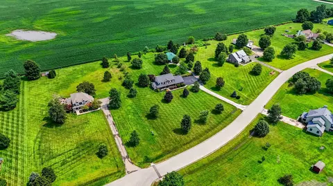1210 Chester Way NW, Canal Winchester, OH 43110