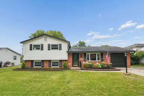 4977 Warminster Dr, Columbus, OH 43232