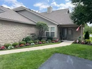 5310 Knotting Woods Dr, Westerville, OH 43081