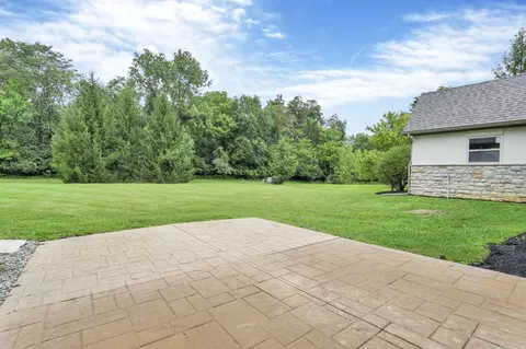 Exterior - 2370 Dauer Ct, Powell, OH 43065 photo 13 of 18