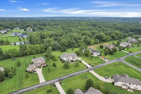 View/Area - 2370 Dauer Ct, Powell, OH 43065 photo 5 of 5