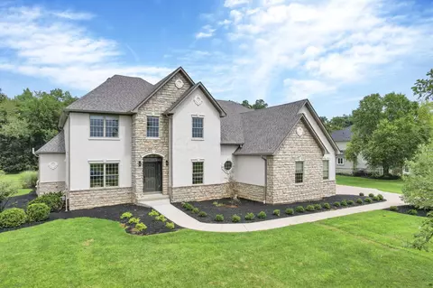 Exterior - 2370 Dauer Ct, Powell, OH 43065 photo 2 of 18