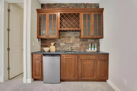 Kitchen - 2370 Dauer Ct, Powell, OH 43065 photo 11 of 11