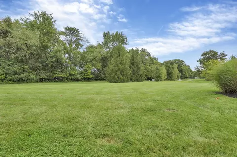 Exterior - 2370 Dauer Ct, Powell, OH 43065 photo 17 of 18