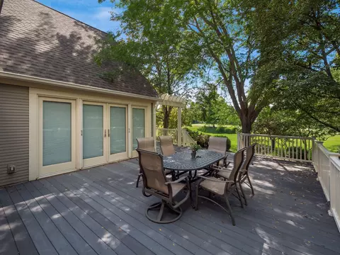 Exterior - 9155 N Moors Pl N, Dublin, OH 43017 photo 6 of 18