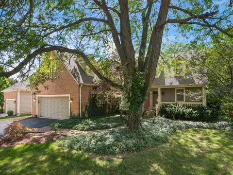 Exterior - 9155 N Moors Pl N, Dublin, OH 43017 photo 2 of 18