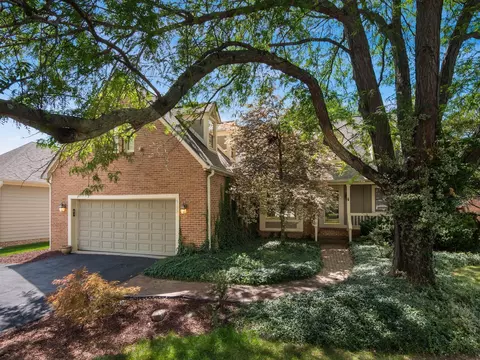 Exterior - 9155 N Moors Pl N, Dublin, OH 43017 photo 3 of 18