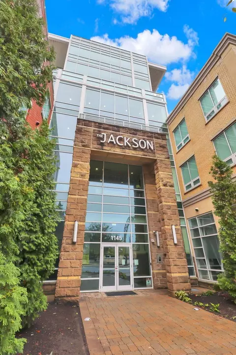 1145 N High St #403, Columbus, OH 43201