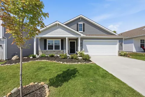 1017 Sherwood Loop, Bellefontaine, OH 43311