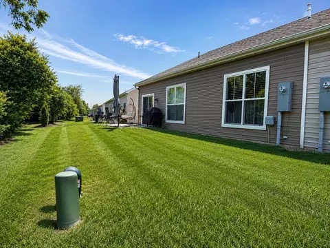 Exterior - 175 Lenell Loop, Delaware, OH 43015 photo 3 of 3
