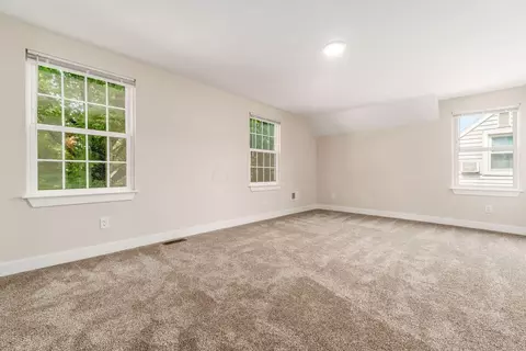 Bedroom - 556 N Pickaway St, Circleville, OH 43113 photo 3 of 8