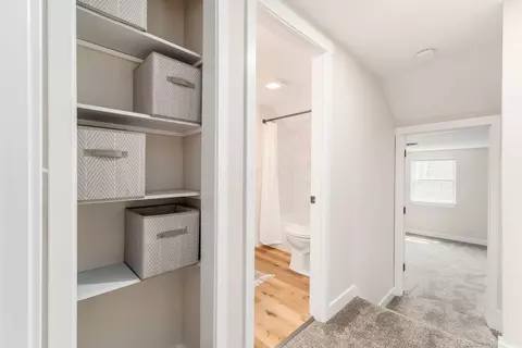 Entry Way - 556 N Pickaway St, Circleville, OH 43113 photo 8 of 8